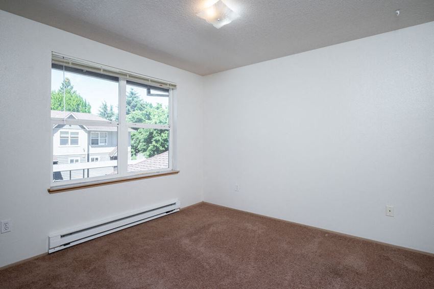 Tuxedo Park Apartments, 16548 NE Halsey Street, Portland, OR RentCafe