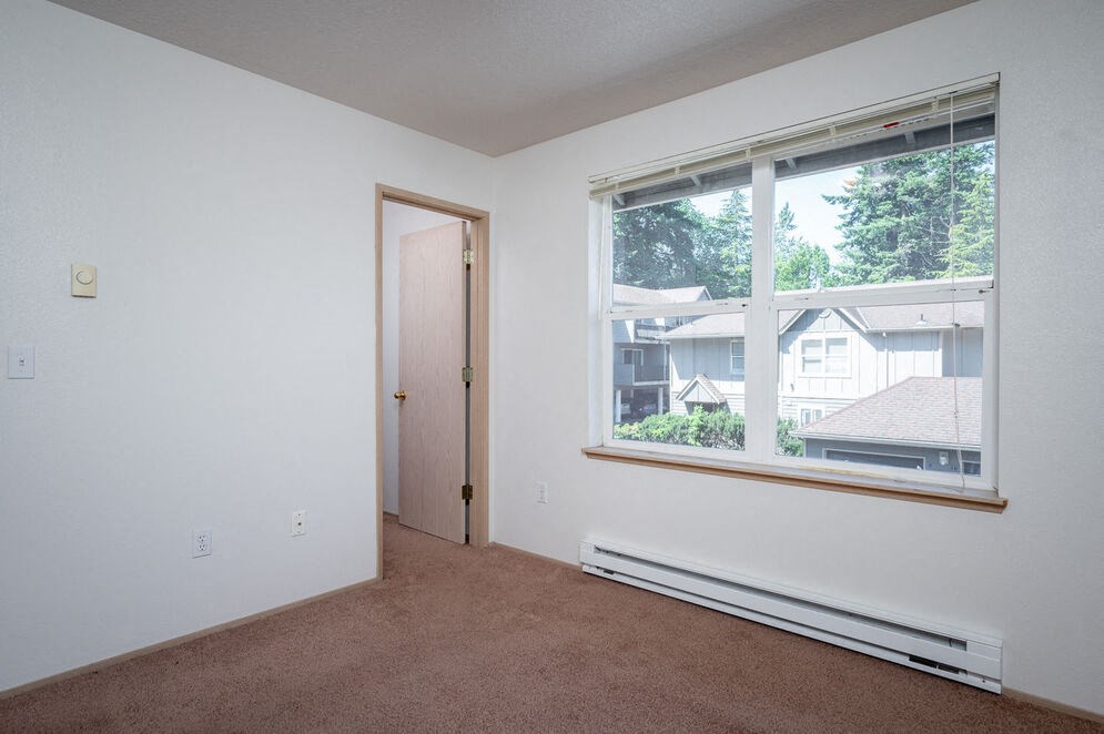 Tuxedo Park Apartments Bedroom