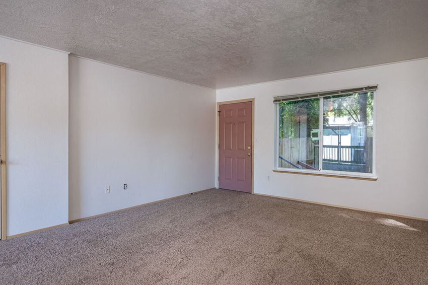 Tuxedo Park Apartments, 16548 NE Halsey Street, Portland, OR RentCafe