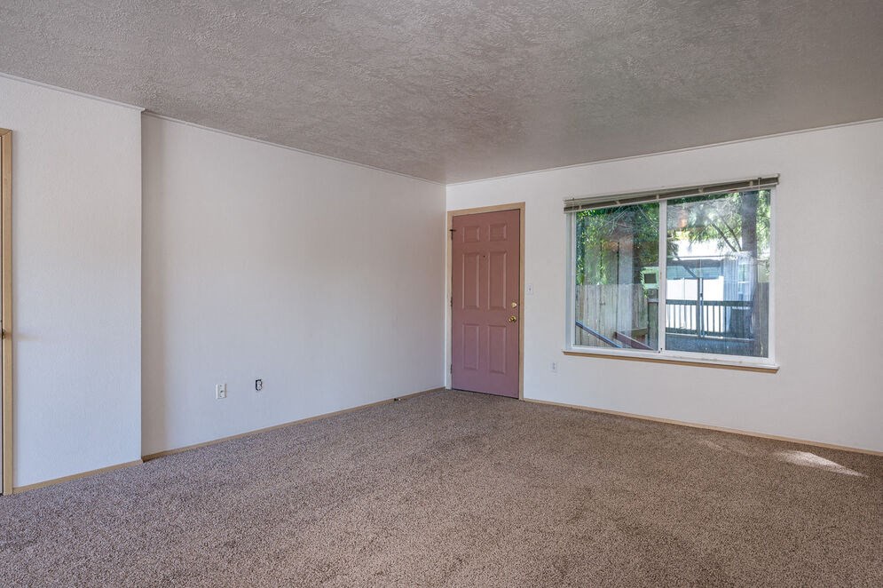Tuxedo Park Apartments Living Room
