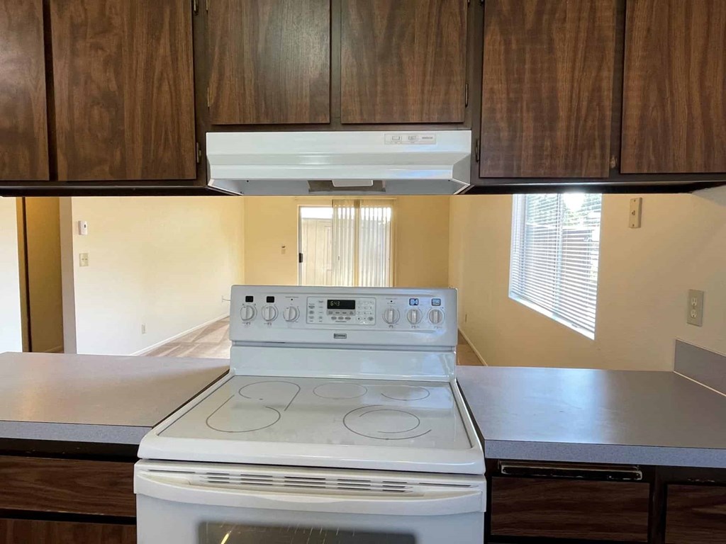 Browning Avenue Apartments Kitchen