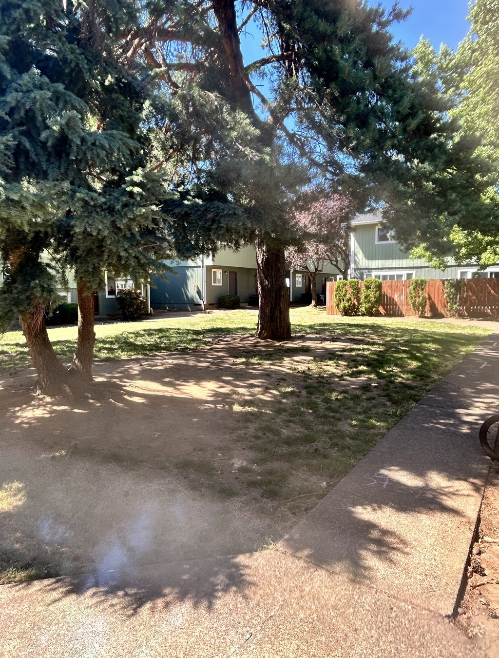 Mt. Pleasant Apartments Courtyard