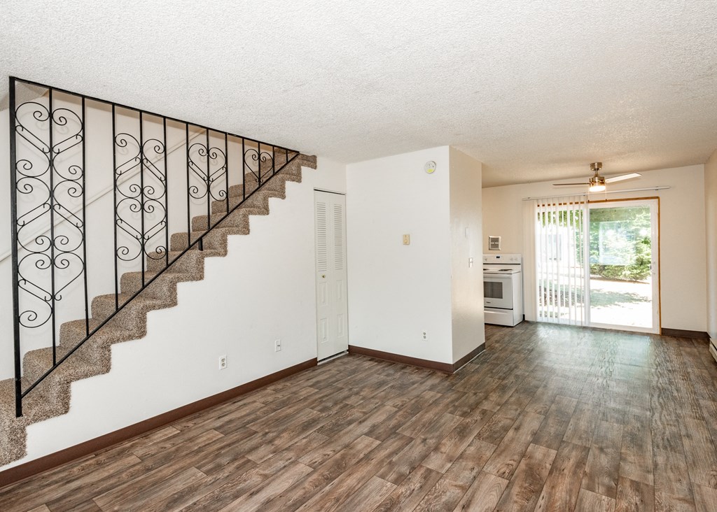Clark Apartments Vancouver, WA Living Area