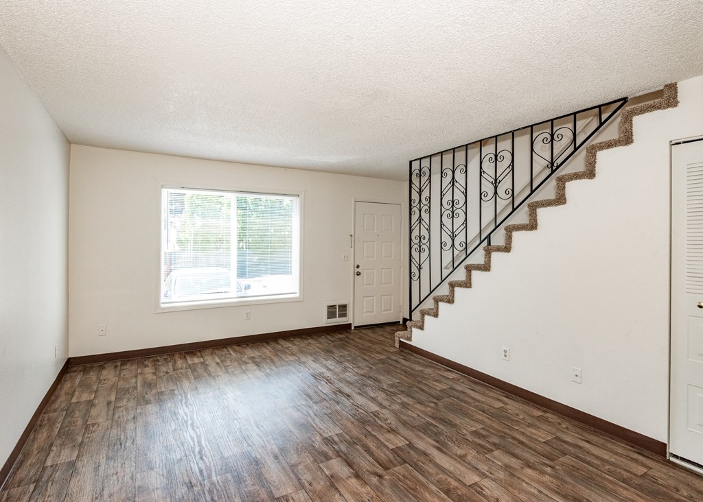 Clark Apartments Vancouver, WA Living Area
