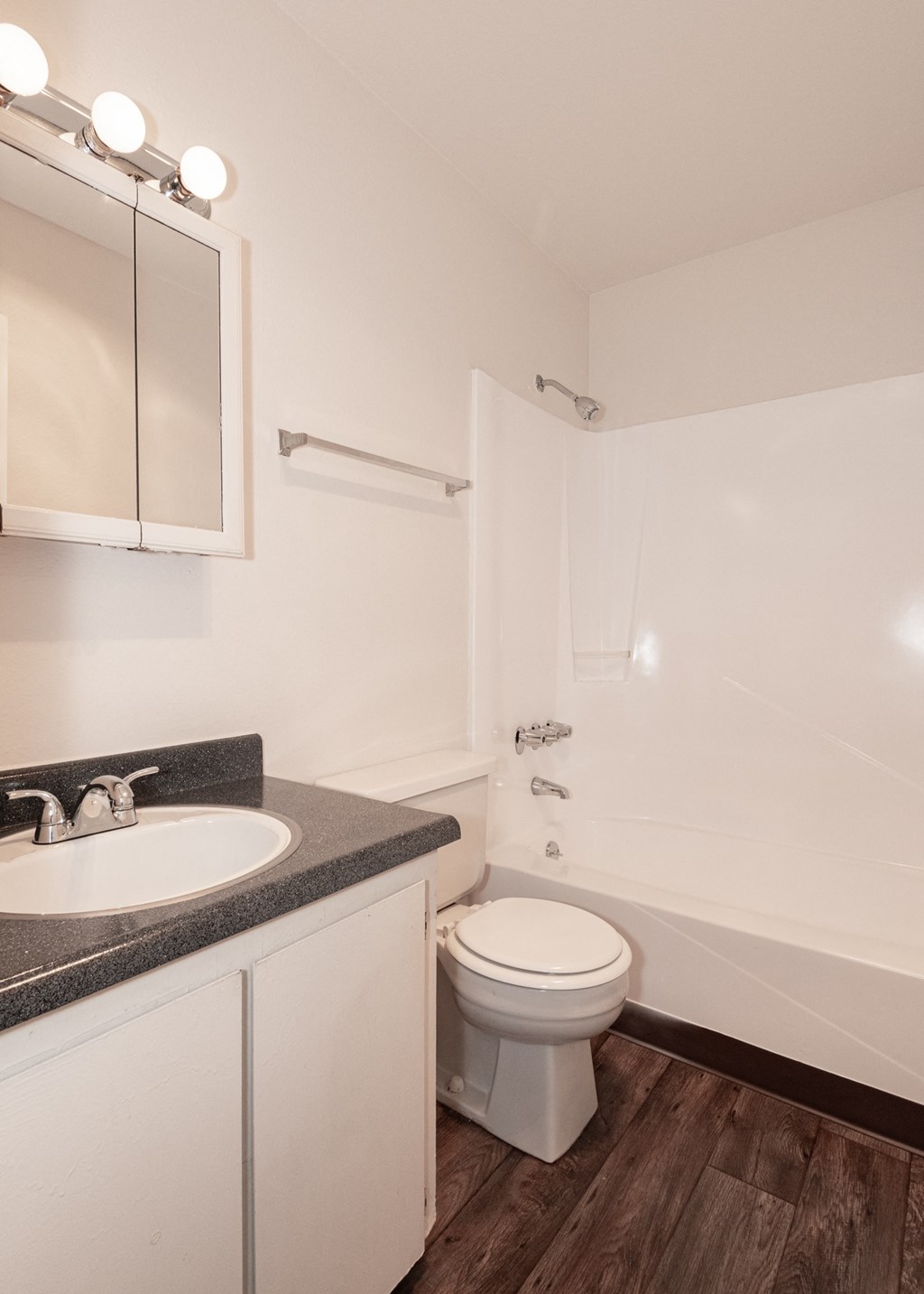 Clark Apartments Vancouver, WA Bathroom