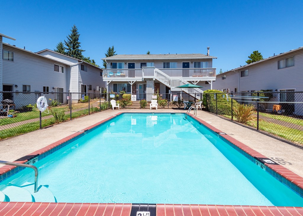 Clark Apartments Vancouver, WA Pool