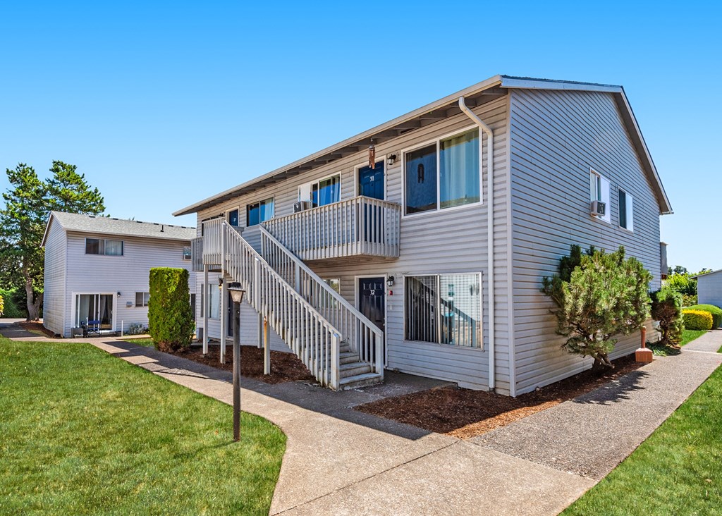 Clipper Ridge Apartments Exterior