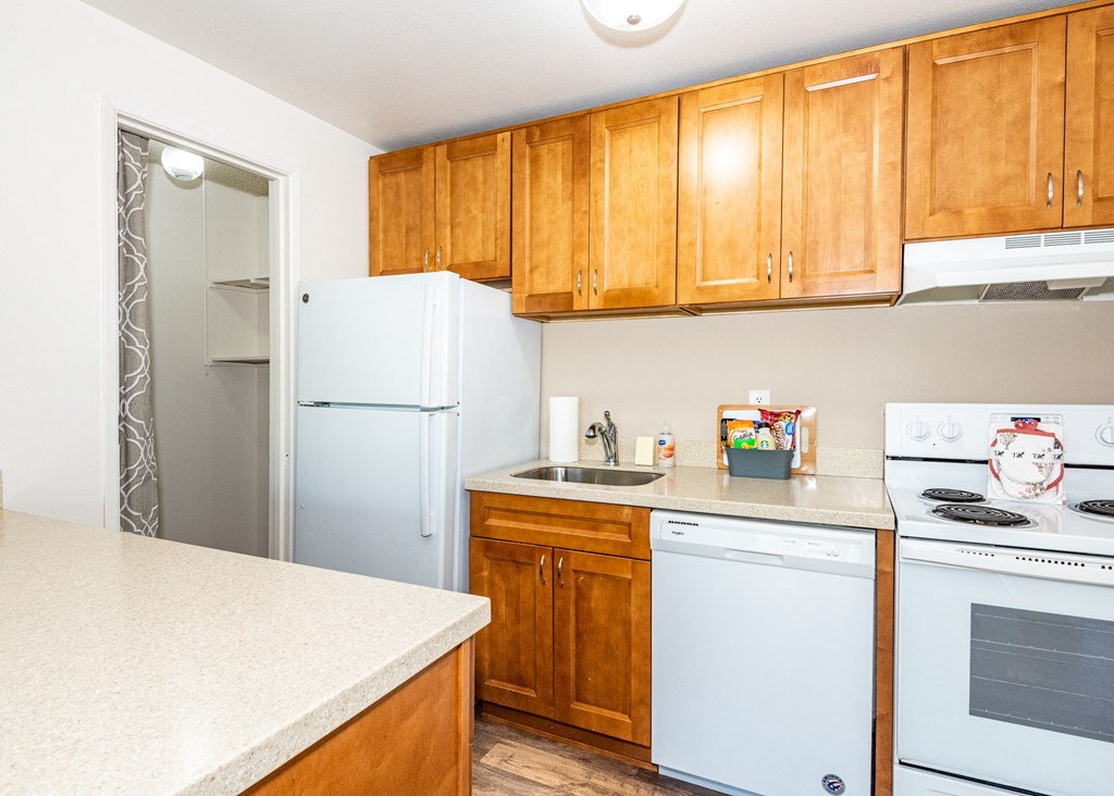 Creekside Commons Apartments Kitchen