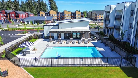 Jailen's Pointe Apartments Aerial Pool View