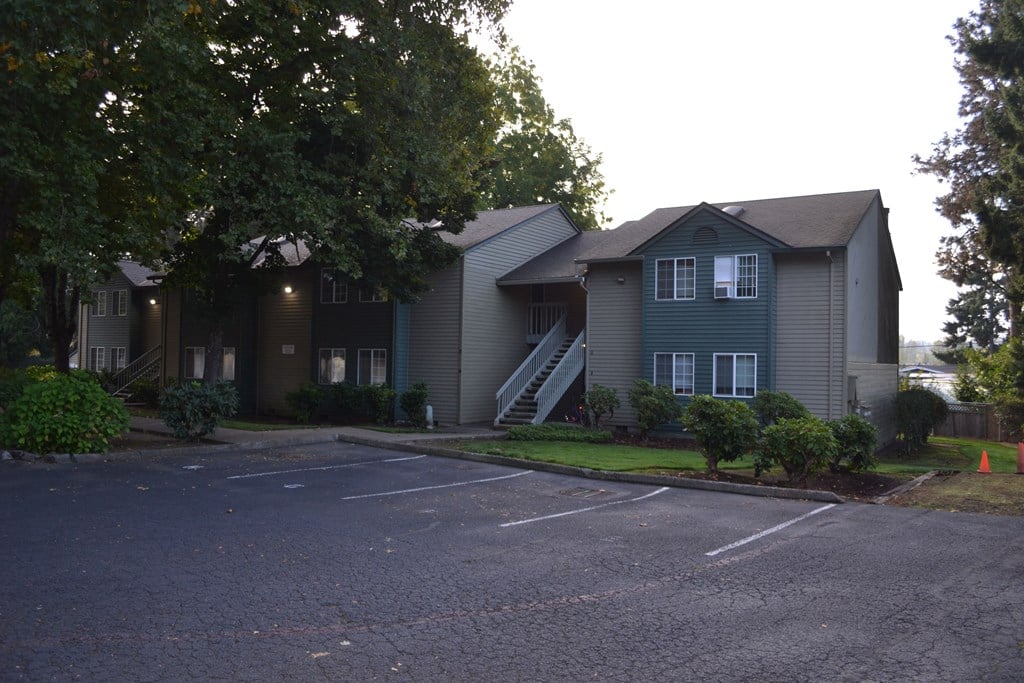 London Pointe Apartments - Tualatin, Oregon