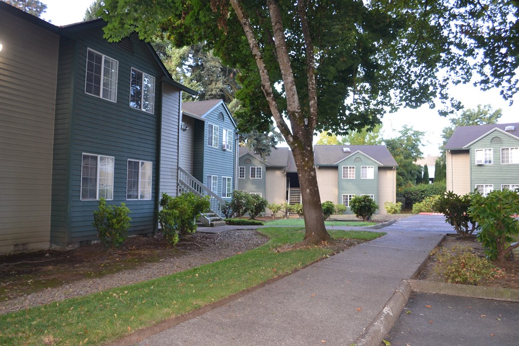London Pointe Apartments - Tualatin, Oregon