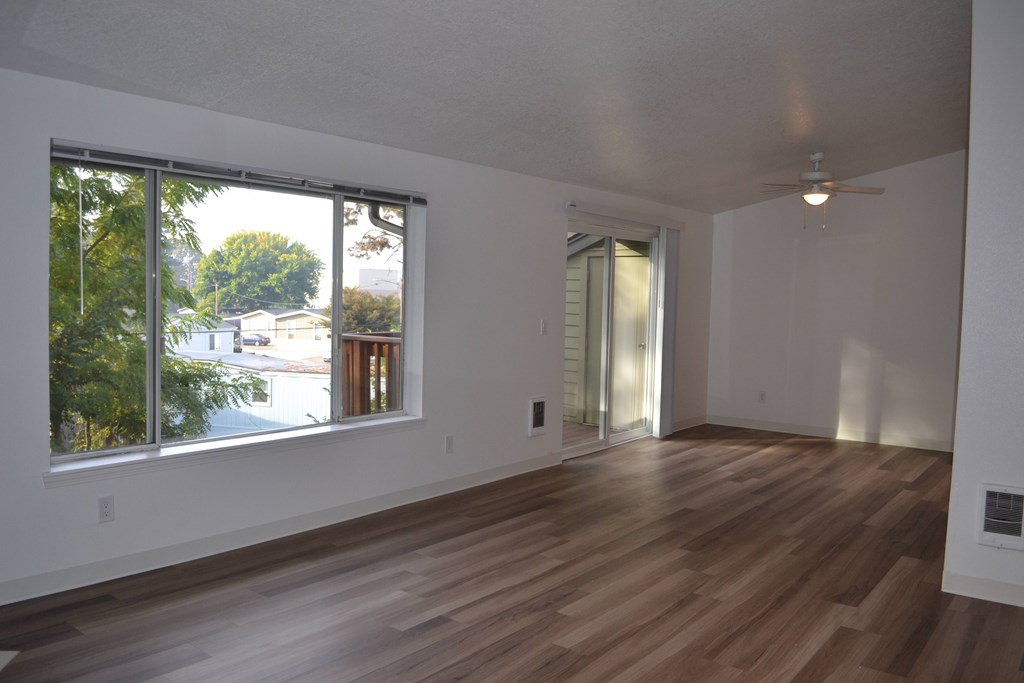 London Pointe Apartments - Tualatin, Oregon