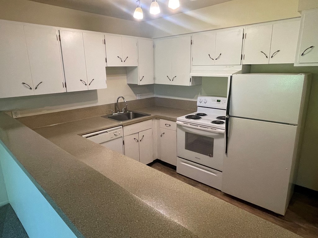 Fairmount Apartments Salem, OR Kitchen