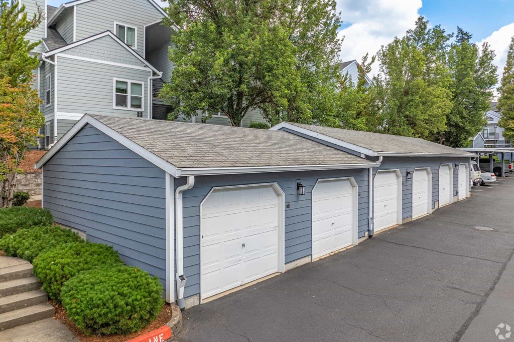 Garages at Hampton Park