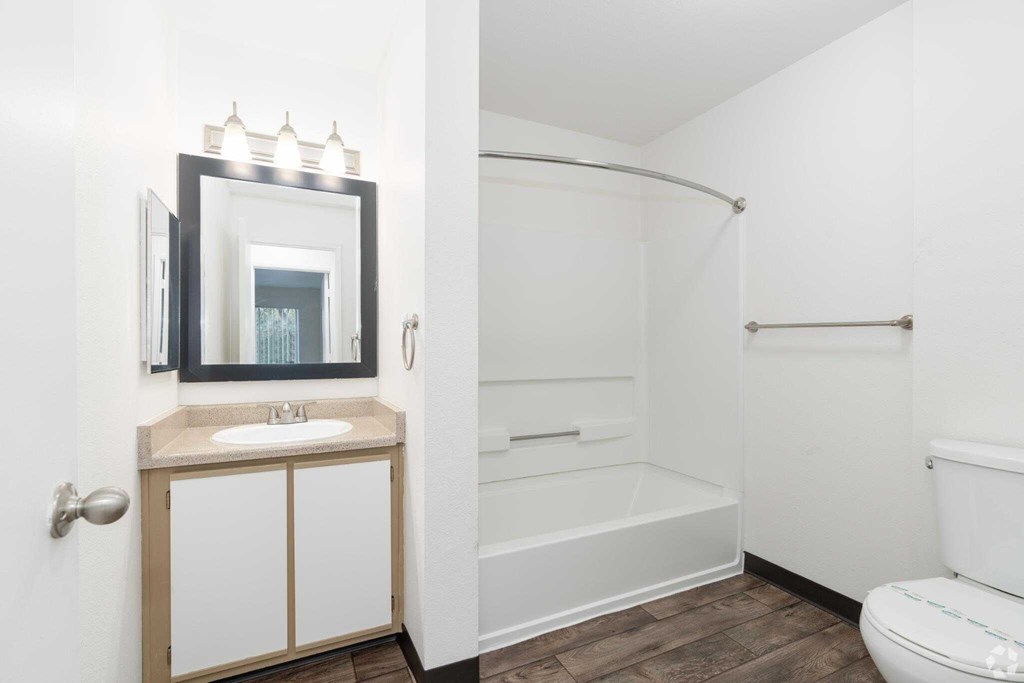 Hampton Park Bathroom