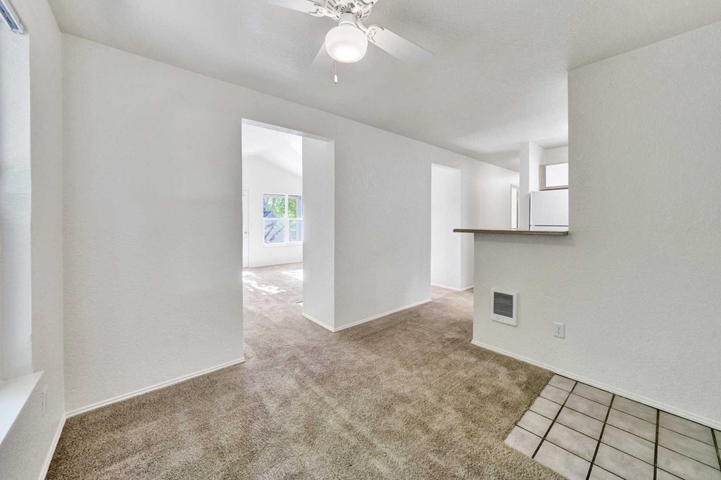 Hampton Ridge Dinning Area