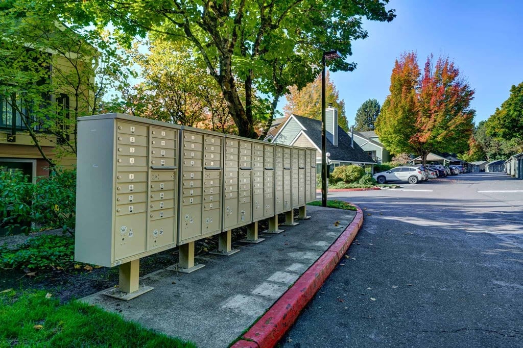 Hampton Ridge Mailboxes