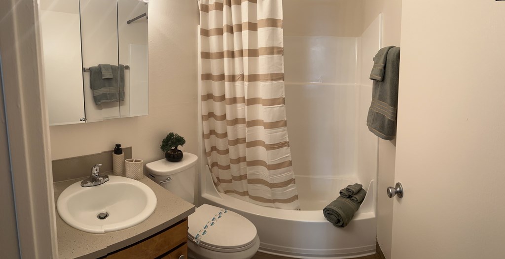 Sawyer Pointe Apartments - Scappoose, Oregon