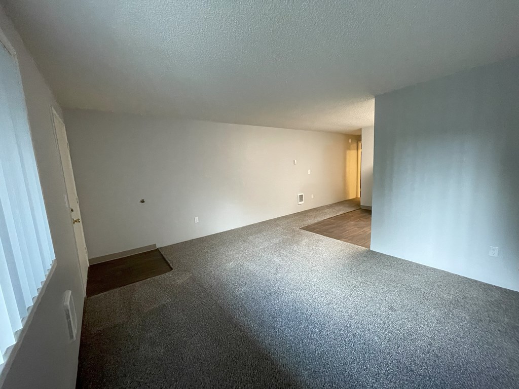 Guest Room Eagle Point Apartments Vancouver, WA