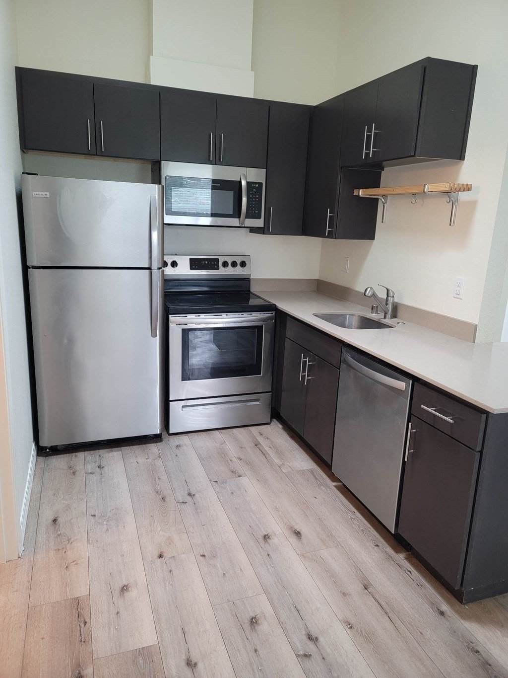 Clark Apartments Vancouver, WA Kitchen