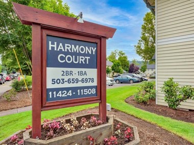 Harmony Court Sign