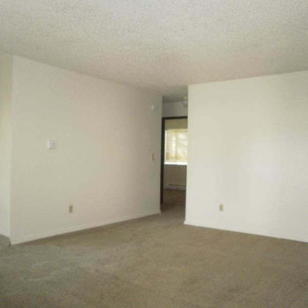 Carleton Terrace Apartments, 4725 SW Luradel Street, Portland, OR