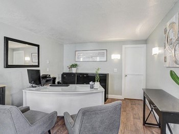 Living Room - Photo Gallery 23
