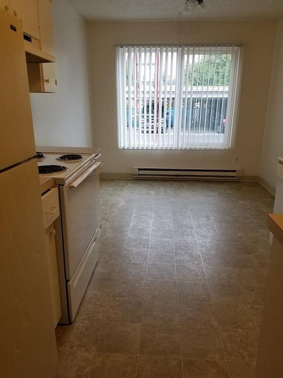 Rochelle Apartments Dining Room