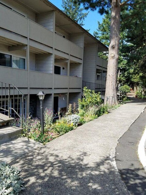 Rochelle Apartments Walkway