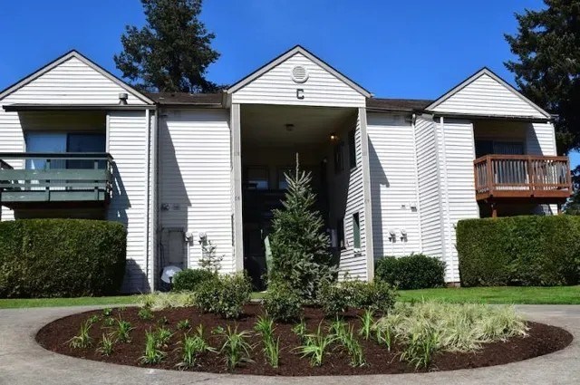Sawyer Pointe Apartments - Scappoose, Oregon