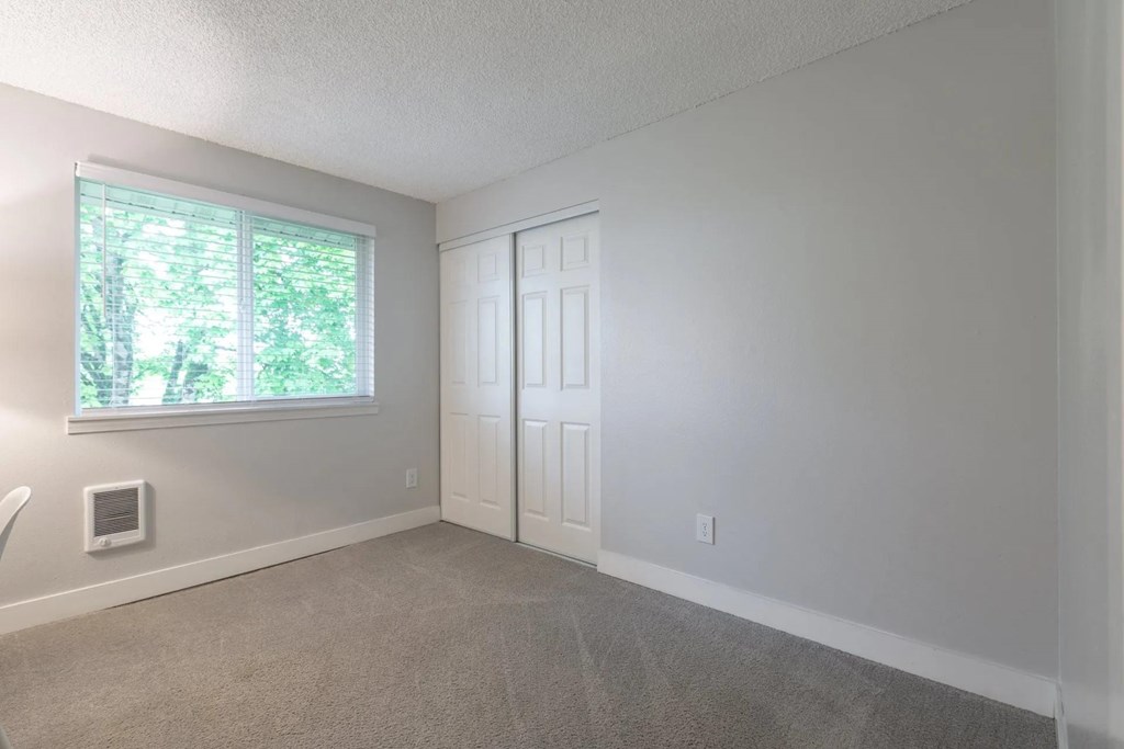 Somerset West Apartments - Portland, Oregon