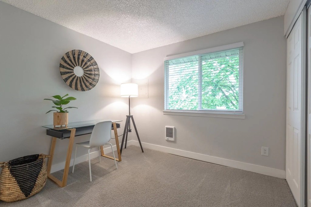 Somerset West Apartments - Portland, Oregon