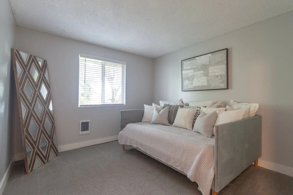 Somerset West Apartments - Portland, Oregon