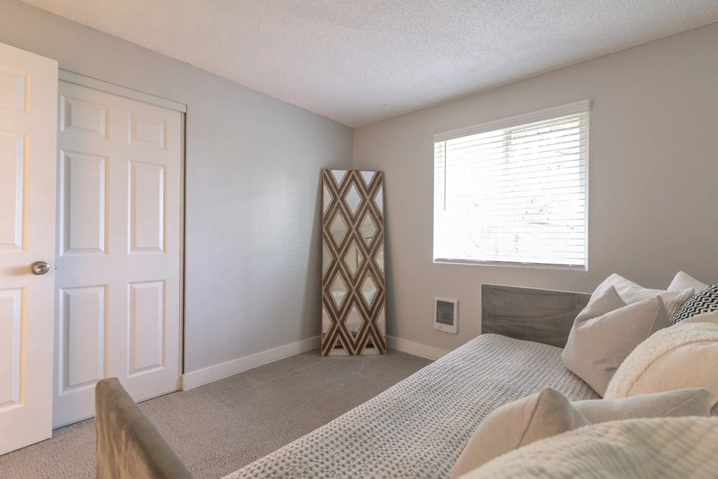 Somerset West Apartments - Portland, Oregon