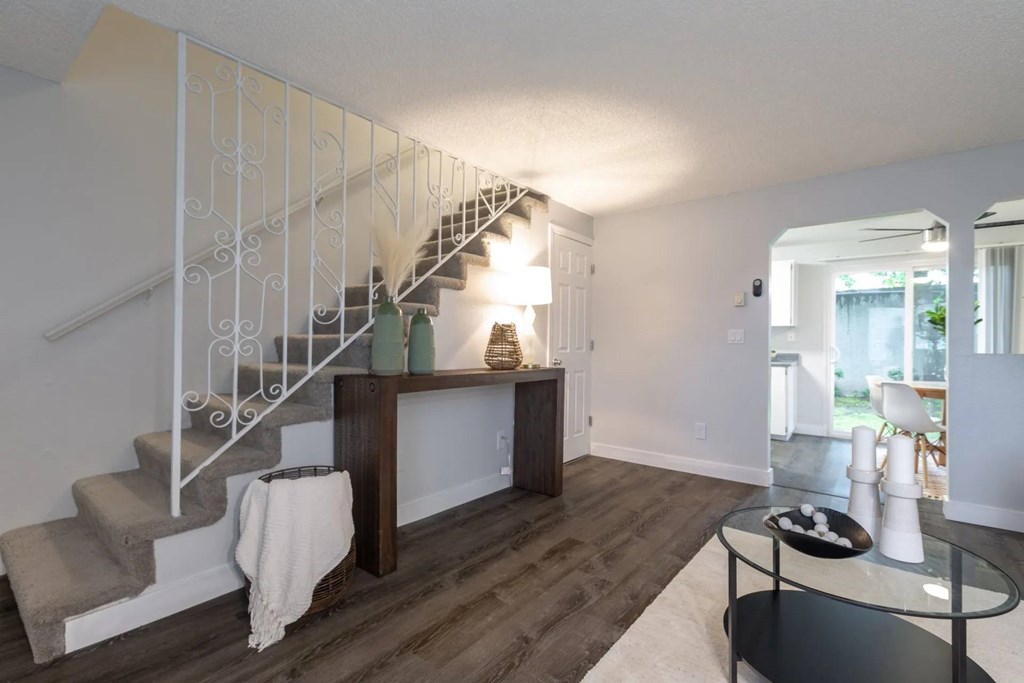 Somerset West Apartments - Portland, Oregon