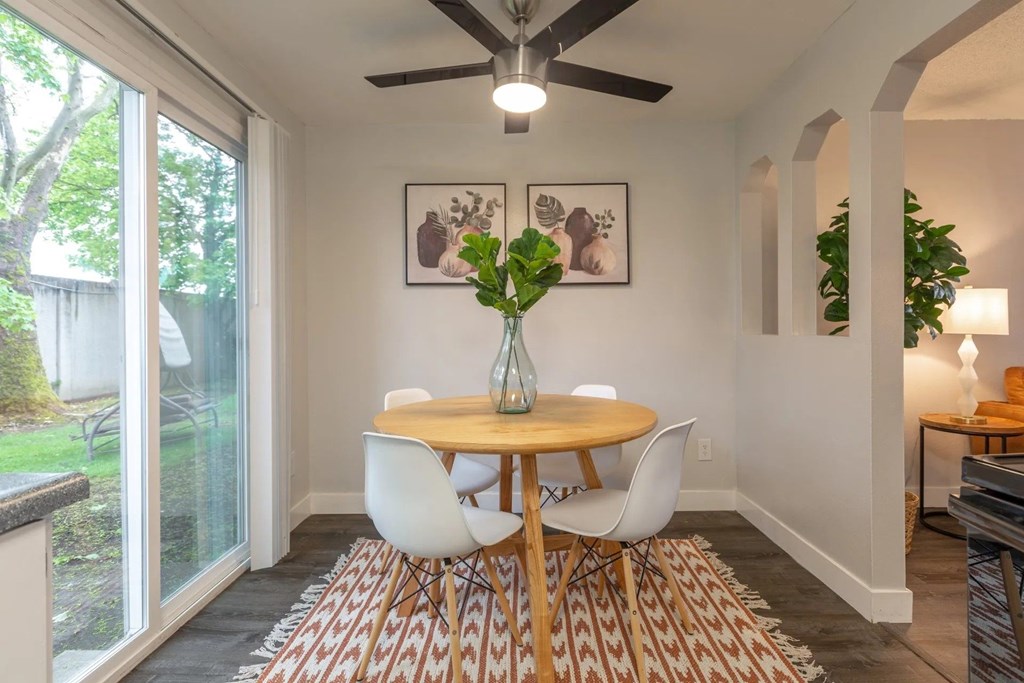 Somerset West Apartments - Portland, Oregon