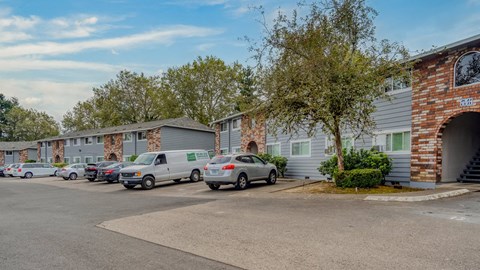 Stafford Court Apartments Parking Lot