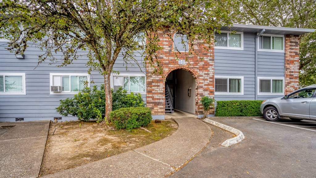 Stafford Court Apartments Exterior