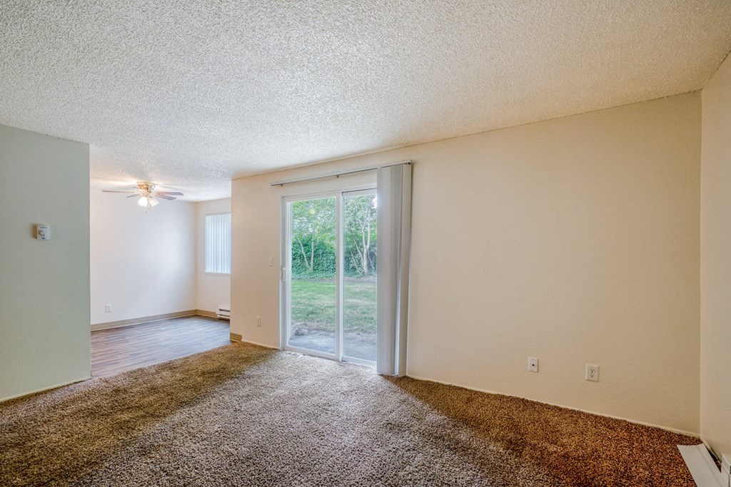 Stafford Court Apartments Living Room