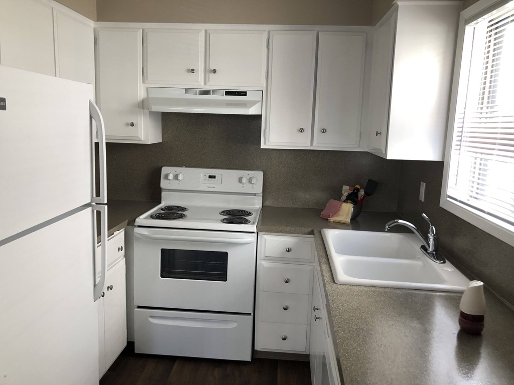 Town Terrace Apartments Kitchen