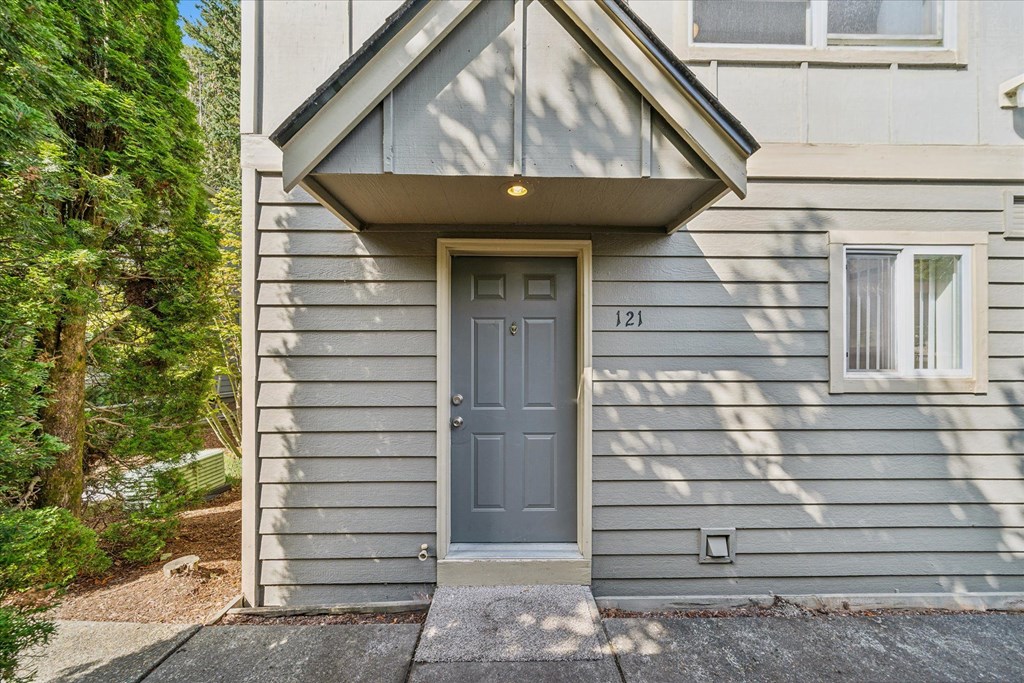 Tuxedo Park Apartments Exterior