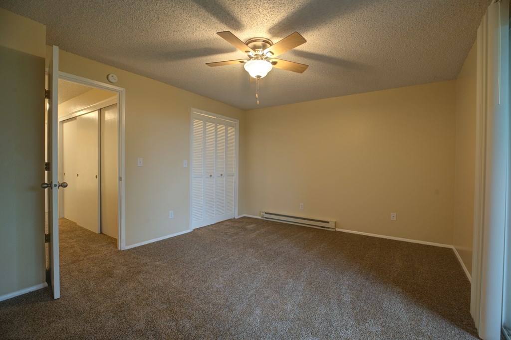 The Ranch Apartments Bedroom