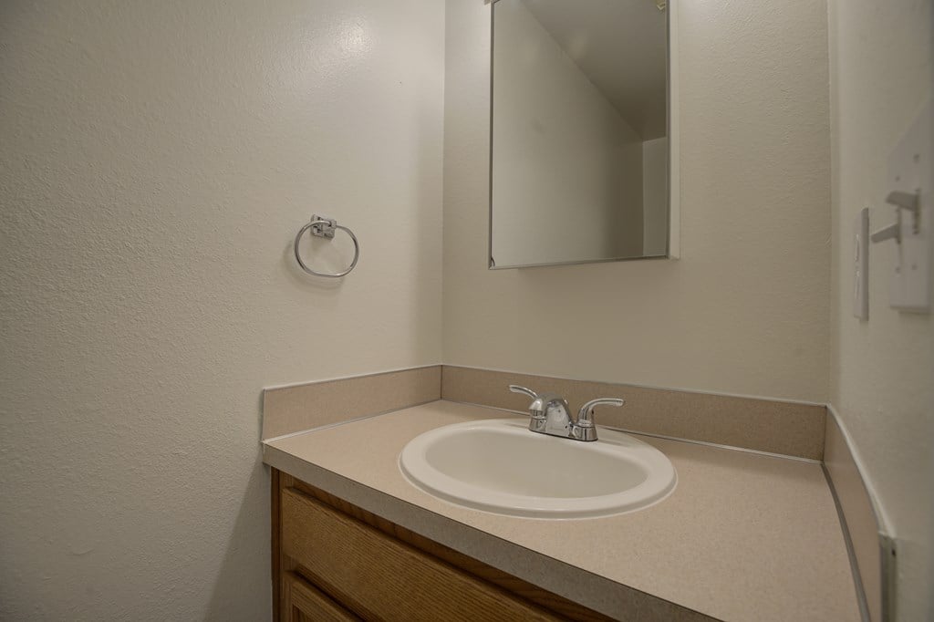 The Ranch Apartments Bathroom