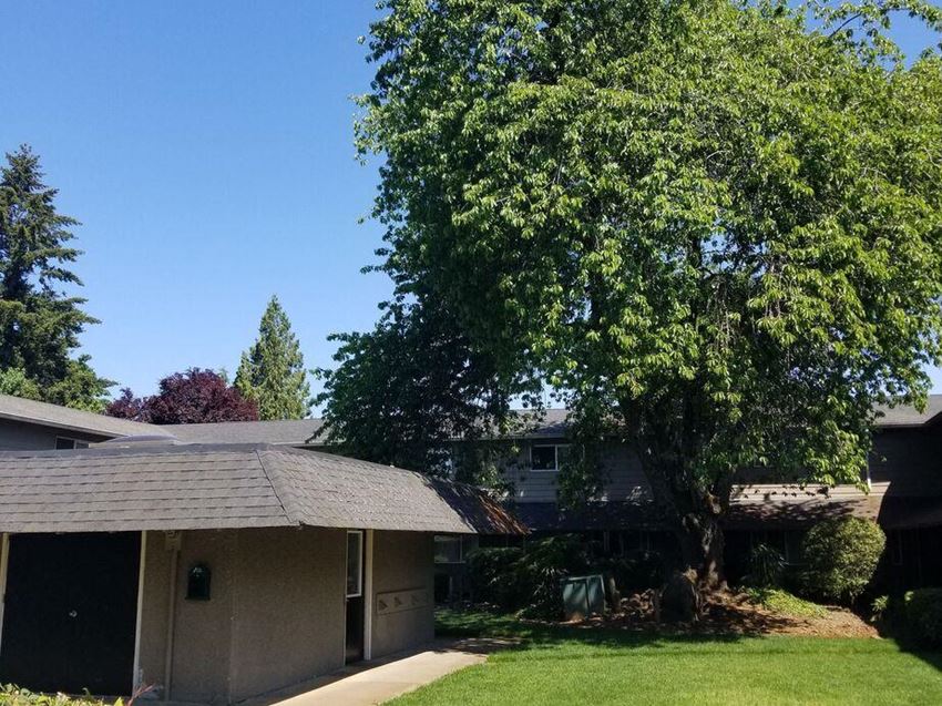 Townhouse Square Apartments 8701 E Mill Plain Boulevard Vancouver WA