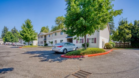 Windsor Manor Apartments Exterior