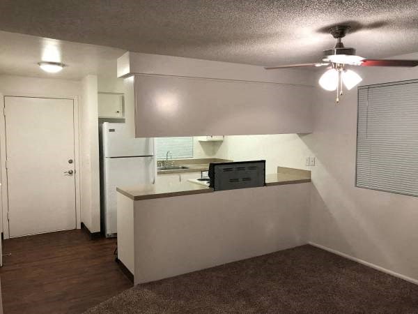 Browning Avenue Apartments Kitchen
