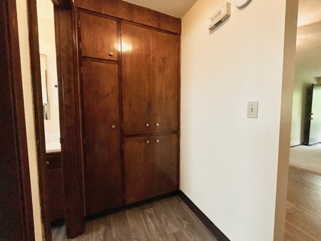 Bush Park Apartments Closet