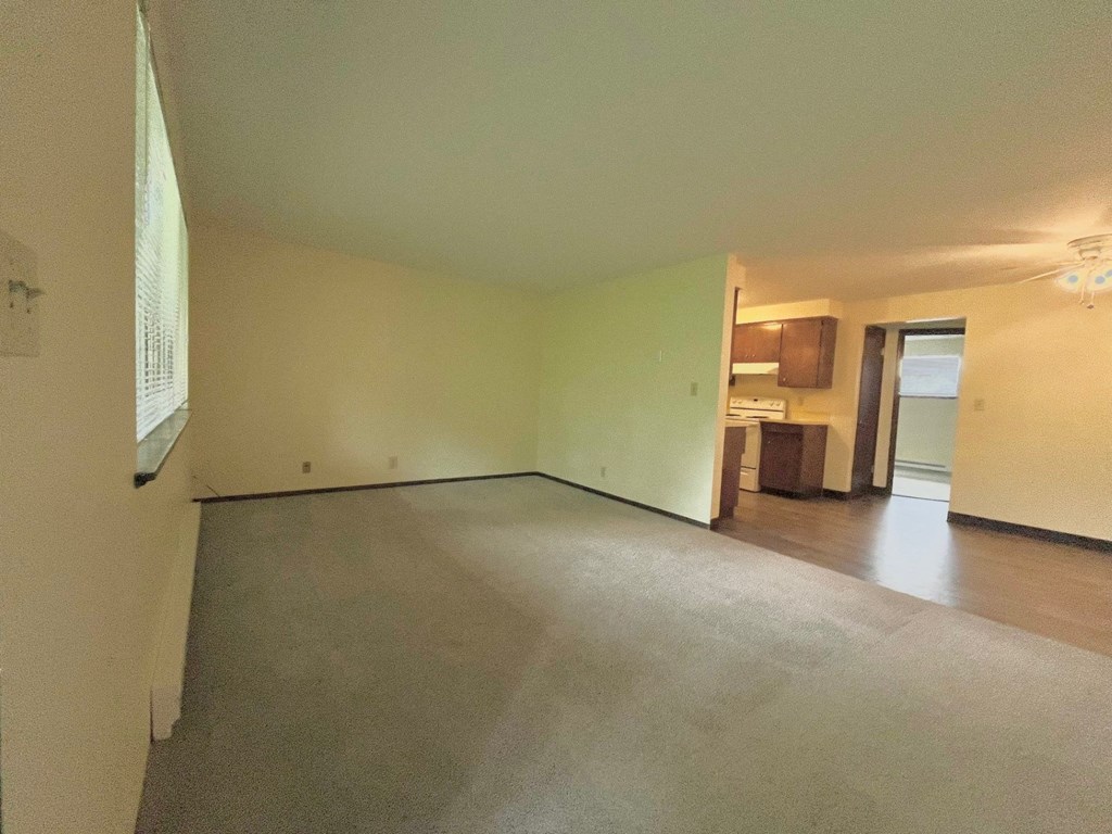 Bush Park Apartments Living Room