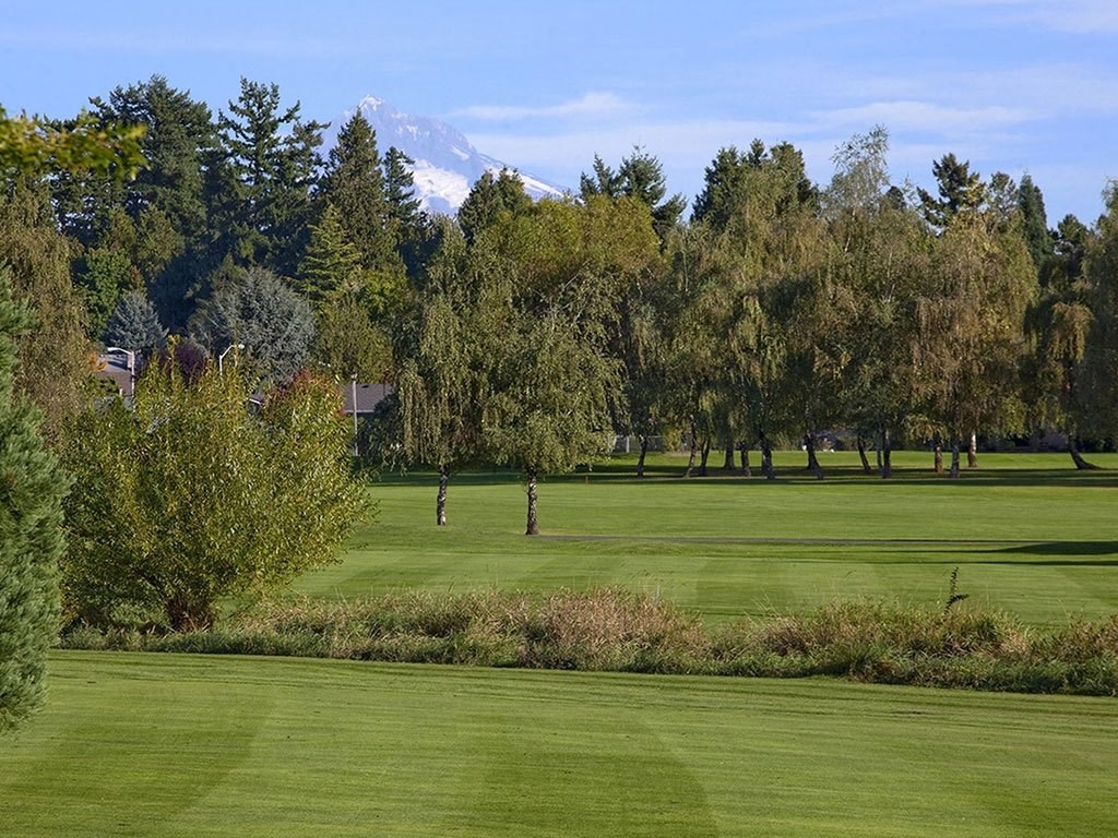 Golf Course at Royal Greens Apartments, Gresham, OR