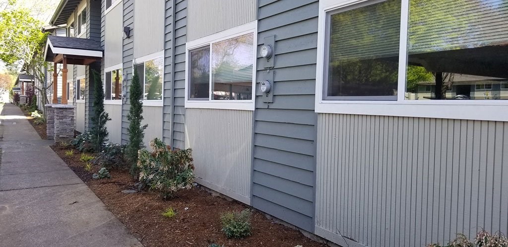 Exterior of Building at Royal Greens Apartments, Gresham, OR